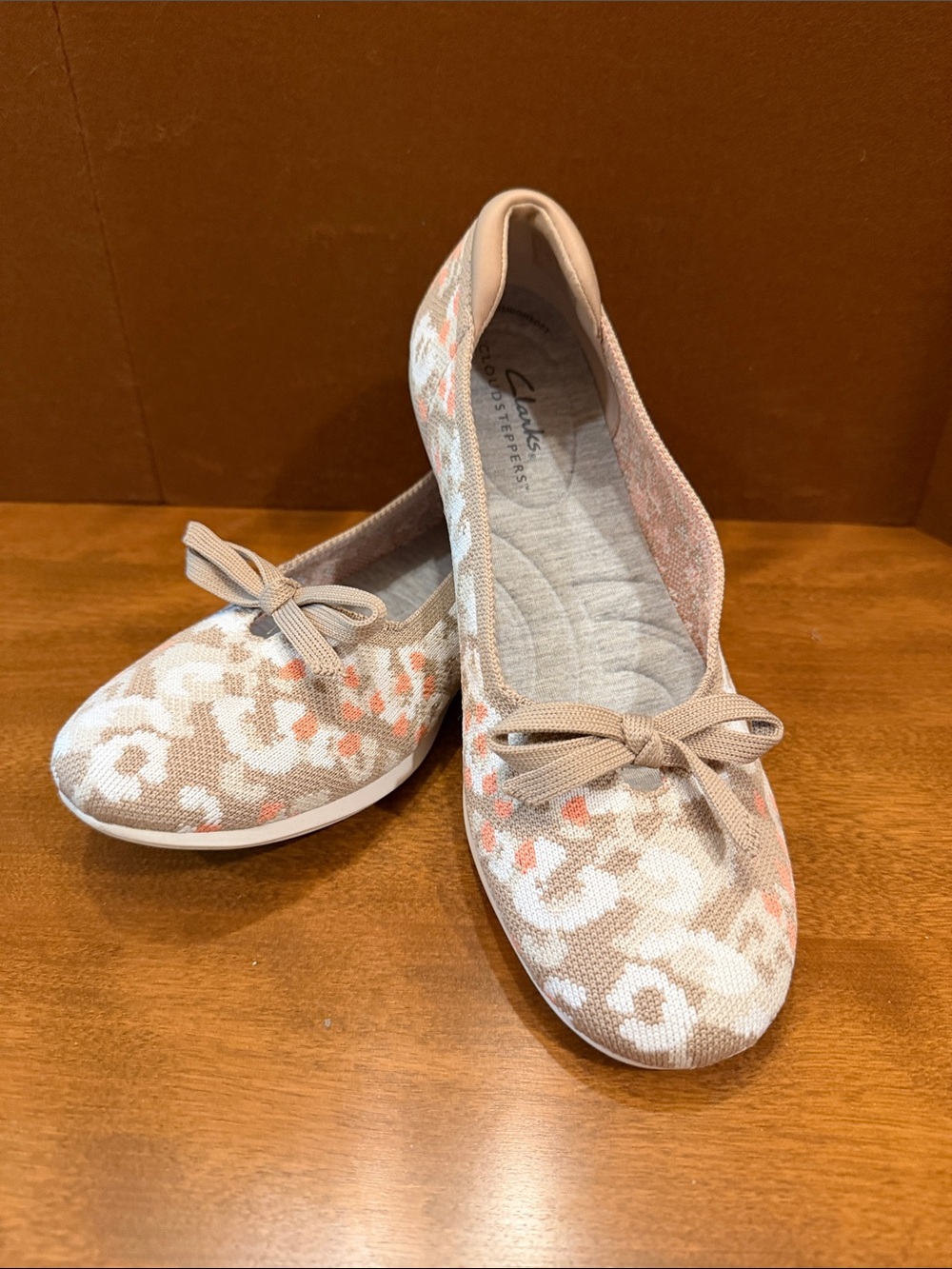 Clarks Beige and Coral Floral Knit Ballet Flats with Bow